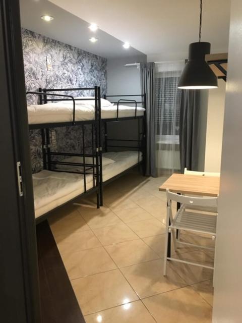 Hostel Wygodne Pokoje H16 Chorzów Exteriér fotografie